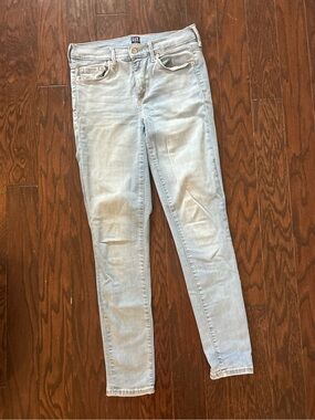 GAP True Skinny Jeans, Women's Size: 27 Regular, Light Wash Stretch Denim